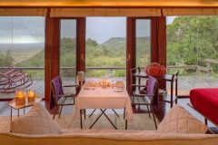 SC-in-tent-dining_jtxmlw-1