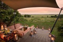 suite-at-andbeyond-bateleur-camp-overlooking-the-masai-mara