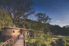 emakoko_lodge_views-across-the-bridge