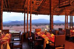 dining-room-at-kilaguni-serena