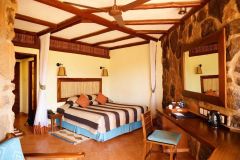 standard-bedroom-at-kilaguni-serena