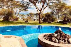 lake-elmenteita-serena-pool