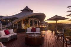 mahali-mzuri-outdoor-seating-_-dining-tent-1
