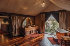 Great-Plains-Sambuk-Suite-at-Mara-Nyika-bathroom