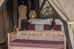 Great-Plains-Sambuk-Suite-at-Mara-Nyika-bedroom-bed-close-up