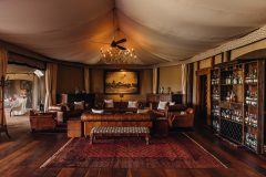 Great-Plains-Mara-Plains-Camp-main-area-bar