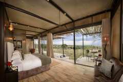 64e8b5de831329ff752c5882_Mara-lodge-inside-room-with-view