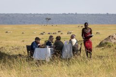 offbeat-mara-camp-bush-picnics