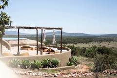 bg__retreats