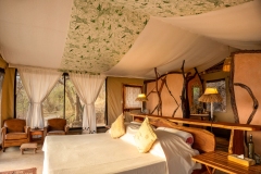 Bush-and-Beyond-Sarara-Camp-Main-Area-4