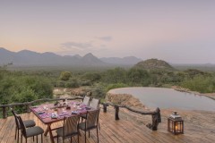 Bush-and-Beyond-Sarara-Camp-Main-Area-Dinner-3