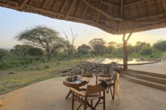 Sarara-House-twin-tent-verandah