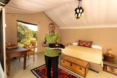 Saruni-Wild-Double-Tent-2-Laundry-Service