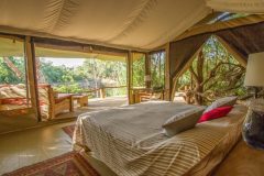 Shompole-Wilderness-Camp-tent1