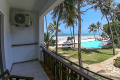 voyager-beach-resort-1